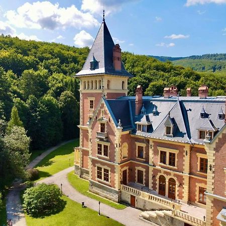 Kastelyhotel Sasvar Resort Парадшашвар Экстерьер фото